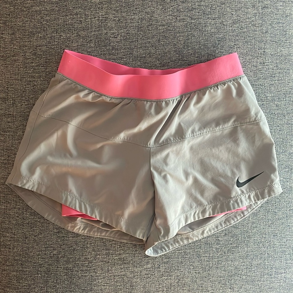 Nike dri-fit shorts - xs